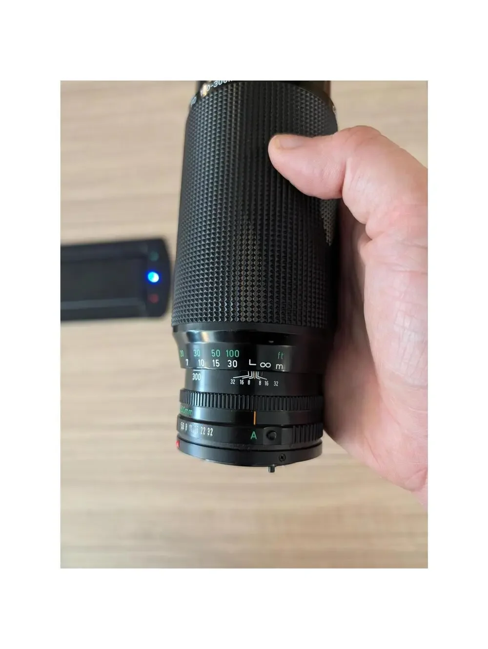 Canon FD 100-300mm f/5.6 Zoom Lens for AE-1 A-1 F-1 - Sharp Telephoto
